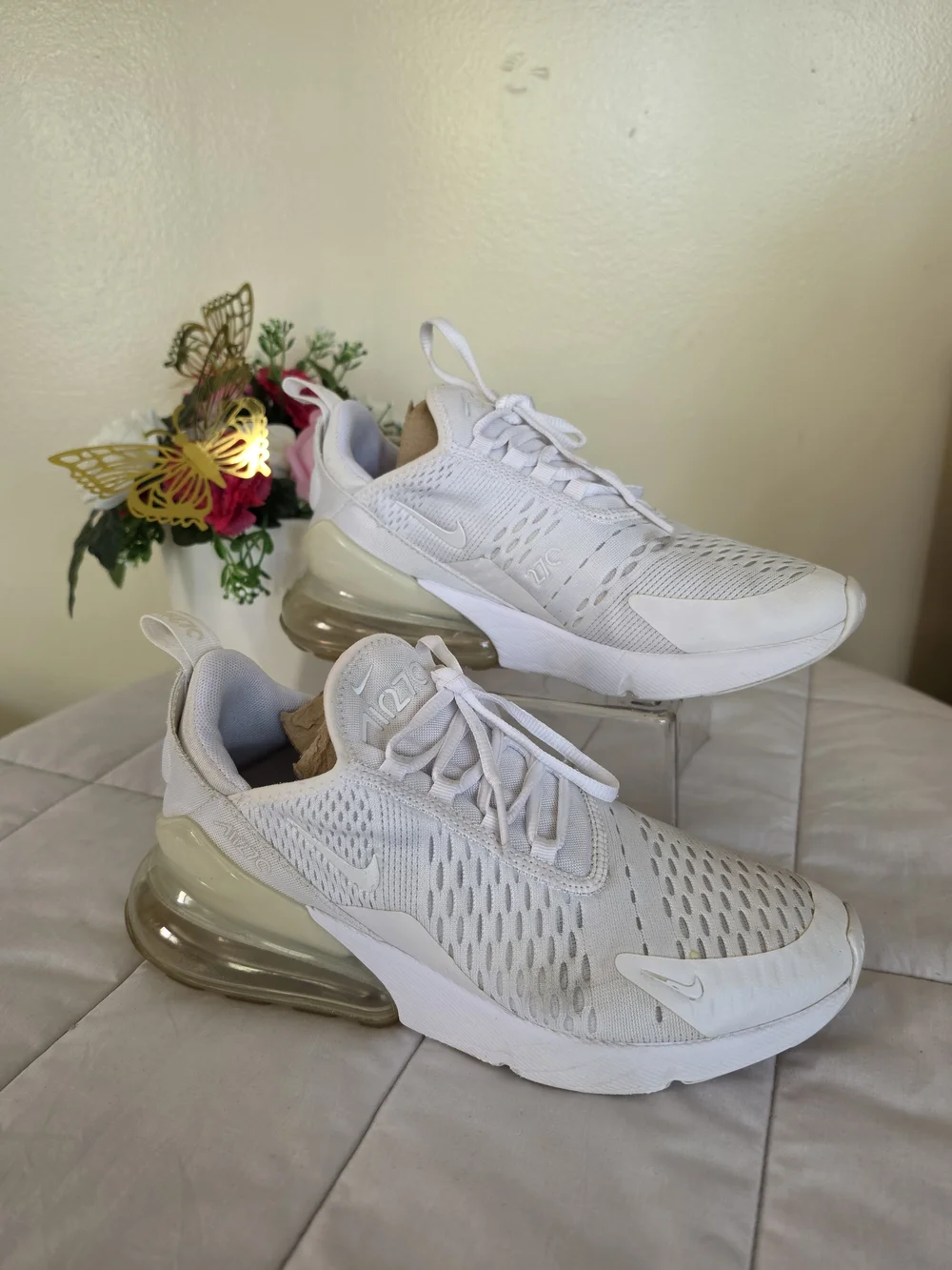 Nike Air Max 270 White Athletic Sneakers 6Y